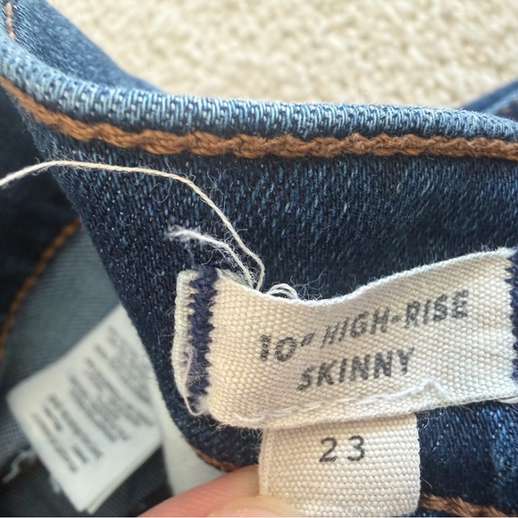 Madewell 10” rise skinny jeans, size 23 dark blue - Picture 8 of 9